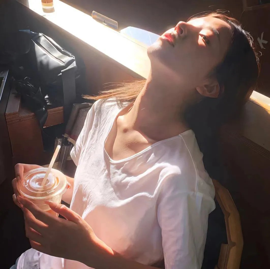 彩鸾春色